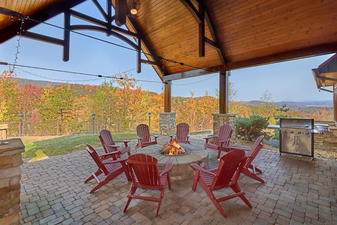 Journey'S End, 5 Bedrooms, Sleeps 12, Private Outdoor Pool, Theater, Sauna Sevierville Exterior foto